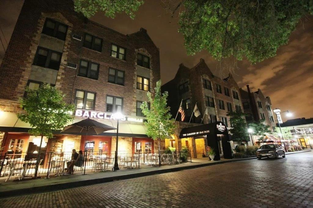 ホテル カールトン オブ オーク パーク オーク・パーク エクステリア 写真